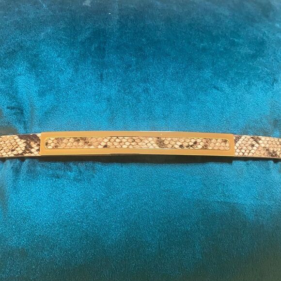White House Black market genuine Leather belt, size M, L36 inch main image 5